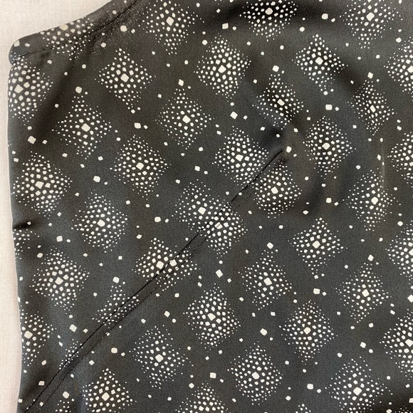 Ann Taylor Top - Picture 2 of 6